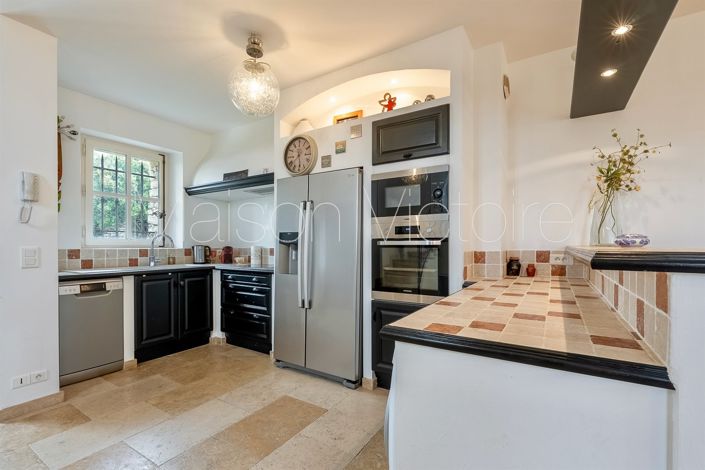 Image No.9-3 Bed House for sale