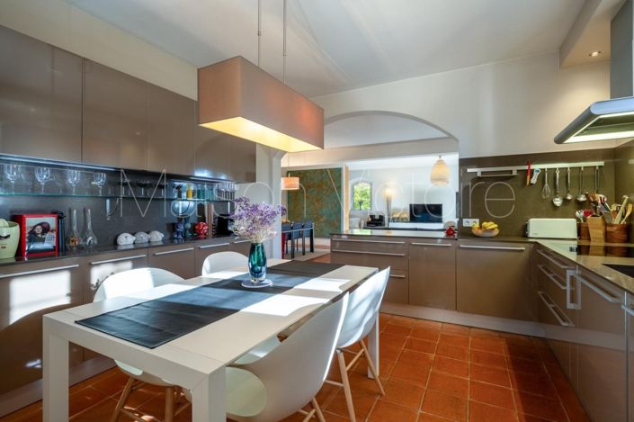 Image No.4-4 Bed House for sale