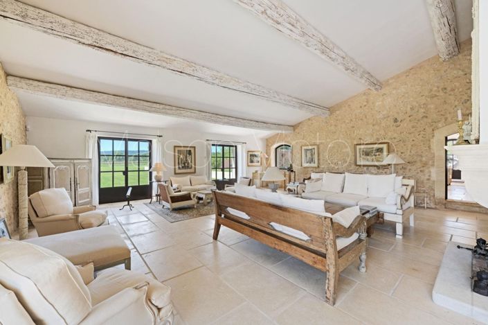 Image No.10-9 Bed House for sale