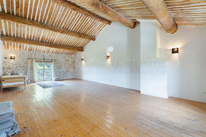 Image No.19-9 Bed House for sale