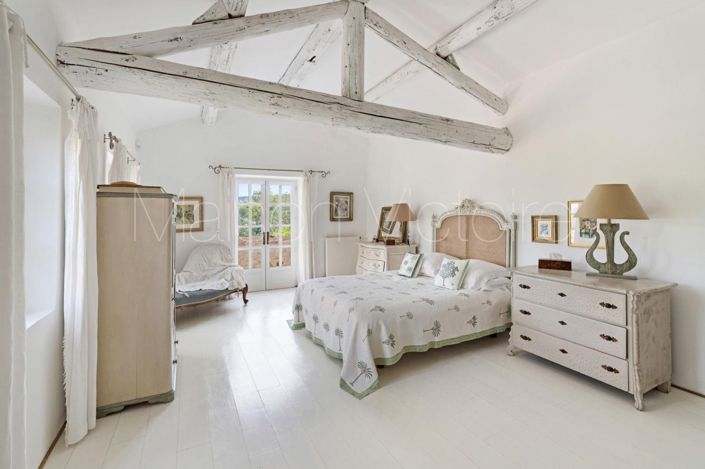 Image No.25-9 Bed House for sale