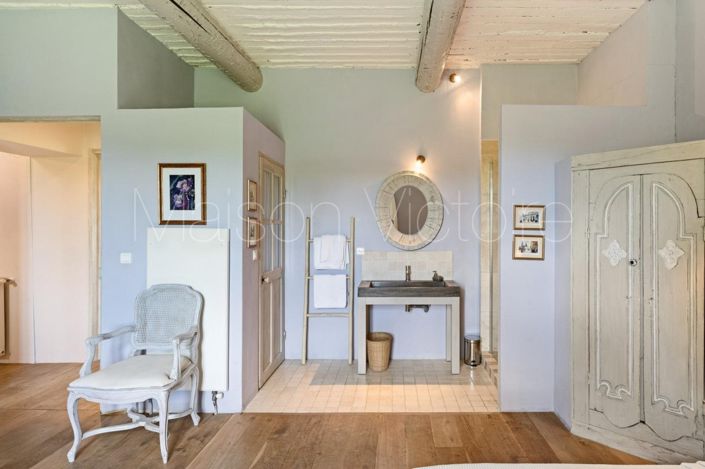 Image No.28-9 Bed House for sale