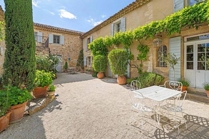 Image No.6-9 Bed House for sale