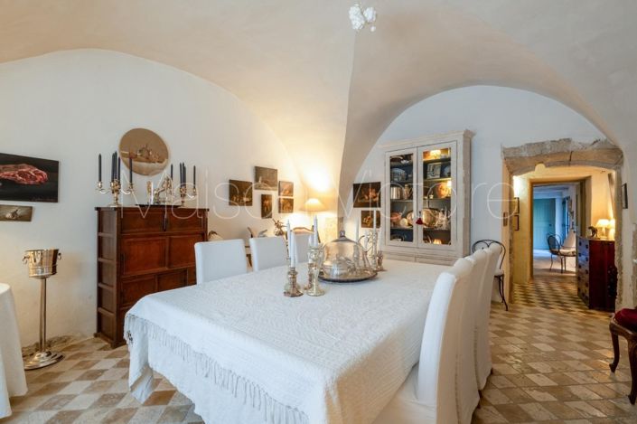 Image No.16-6 Bed House for sale