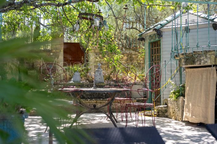 Image No.12-7 Bed House for sale