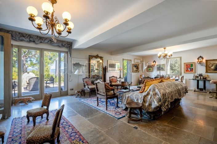 Image No.15-7 Bed House for sale