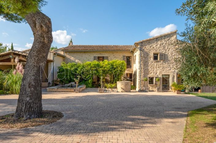 Image No.6-5 Bed House for sale