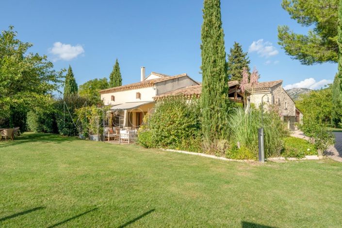 Image No.8-5 Bed House for sale