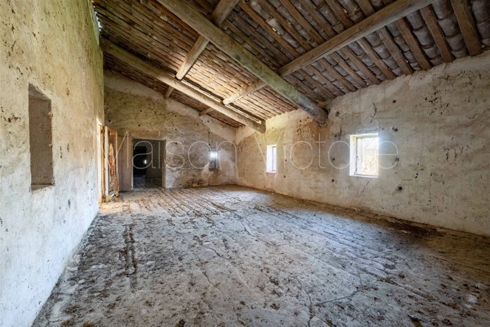 Image No.19-3 Bed House for sale