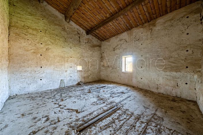 Image No.26-3 Bed House for sale