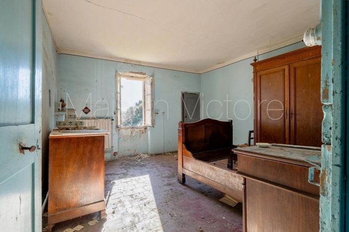 Image No.15-5 Bed House for sale