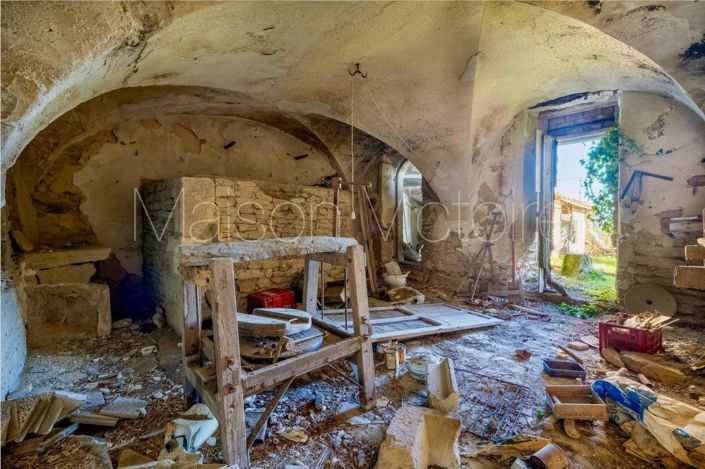 Image No.17-5 Bed House for sale