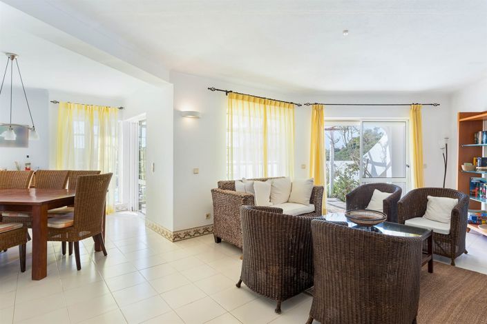 Image No.11-4 Bed House for sale