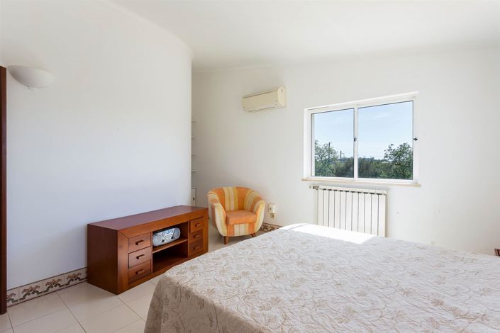 Image No.34-4 Bed House for sale