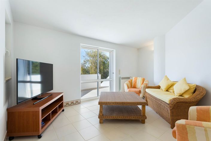 Image No.42-4 Bed House for sale