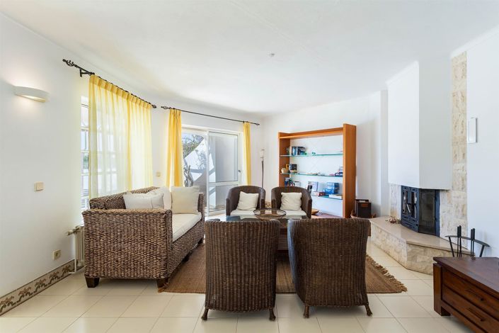 Image No.9-4 Bed House for sale