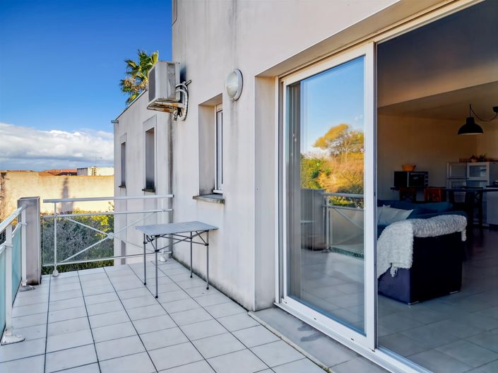 Image No.11-1 Bed Apartment for sale