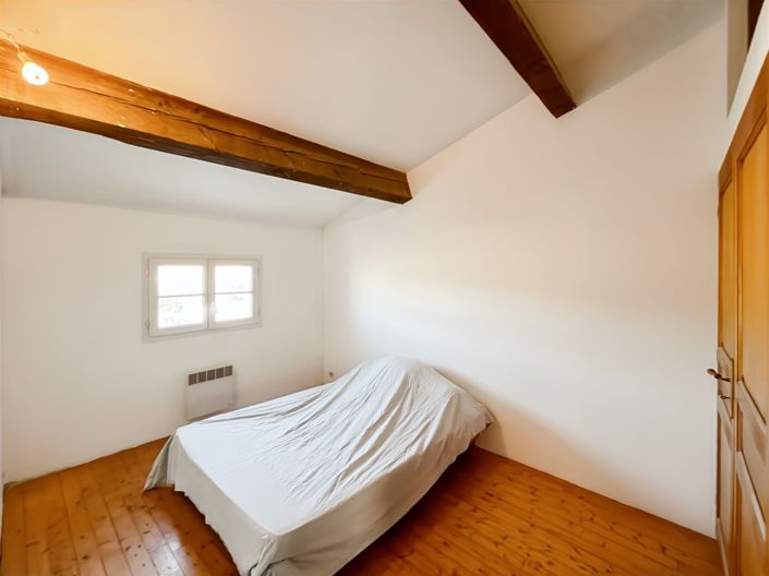 Image No.10-5 Bed House for sale