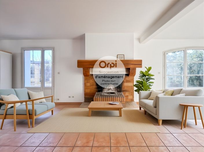 Image No.7-5 Bed House for sale