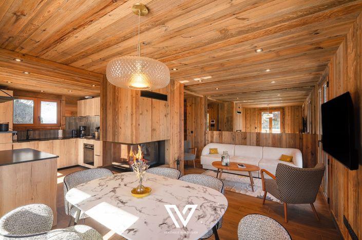 Image No.2-Propriété de 3 chambres à vendre à Combloux