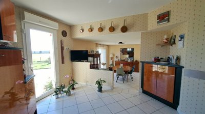 1 - Vernantes, Maison
