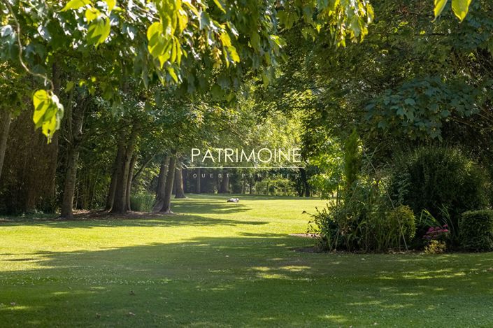 Image No.18-4 Bed Property for sale