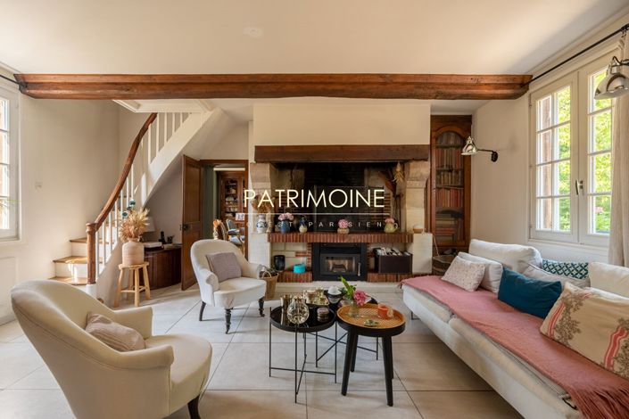 Image No.5-4 Bed Property for sale