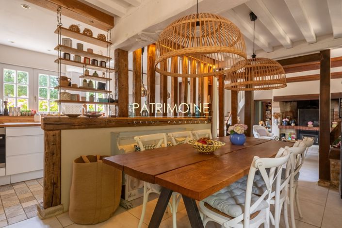 Image No.6-4 Bed Property for sale