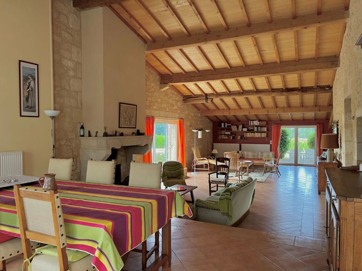 Image No.5-5 Bed House for sale