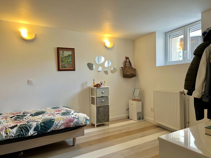 Image No.14-5 Bed House for sale