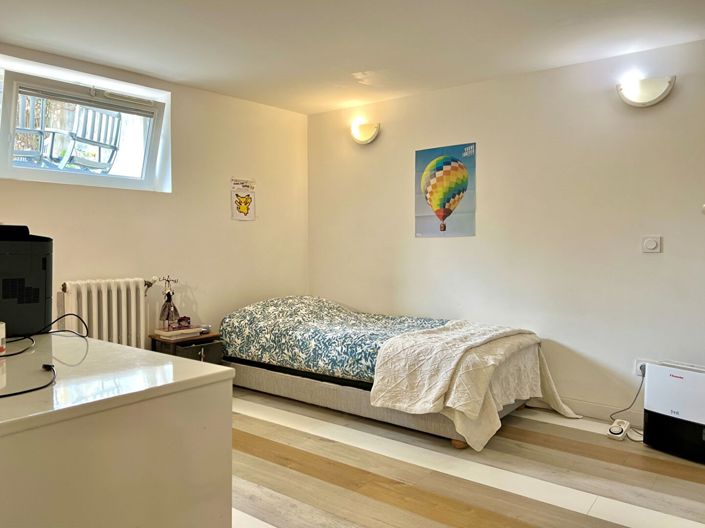 Image No.15-5 Bed House for sale