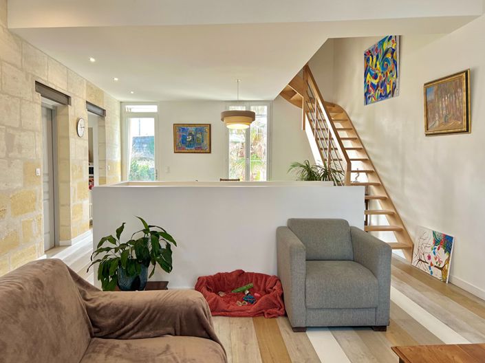 Image No.4-5 Bed House for sale