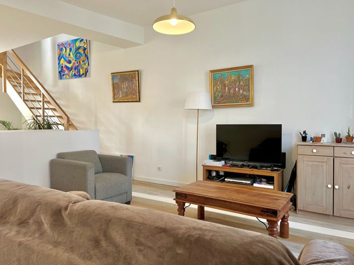 Image No.5-5 Bed House for sale