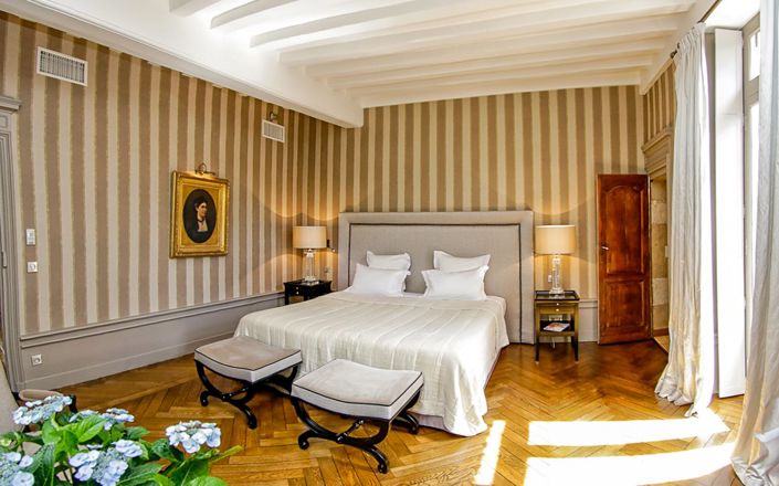 Image No.13-6 Bed Property for sale