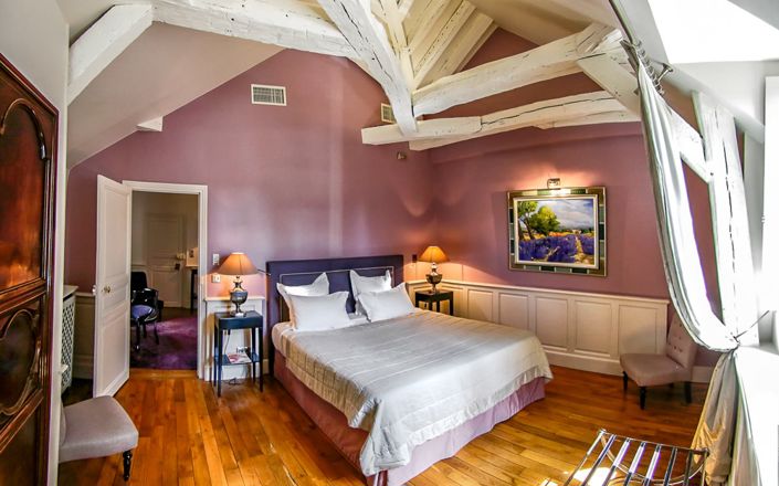 Image No.16-6 Bed Property for sale