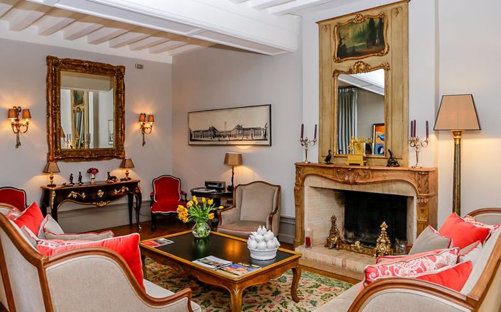 Image No.18-6 Bed Property for sale