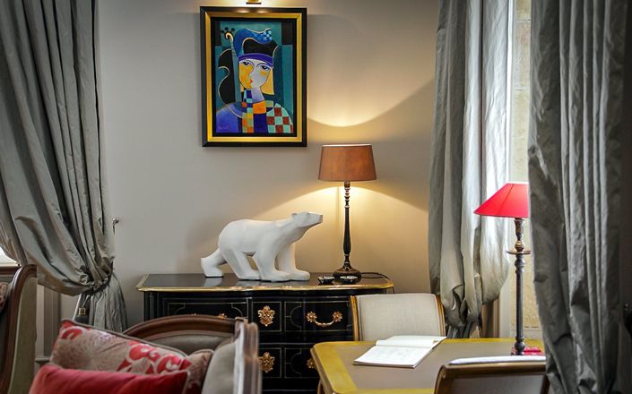 Image No.5-6 Bed Property for sale