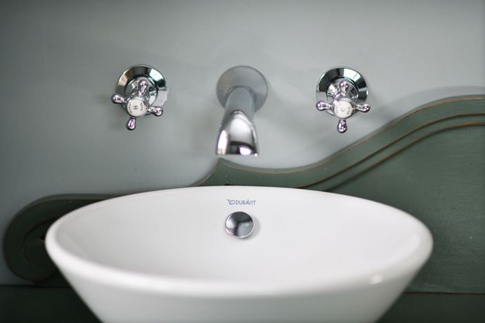 Image No.12-7 Bed Property for sale