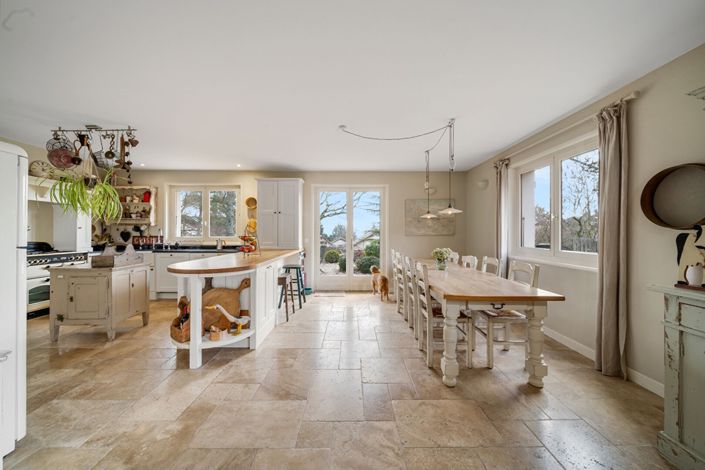 Image No.5-7 Bed House for sale