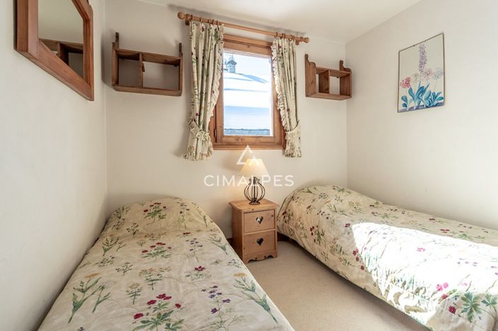 Image No.12-4 Bed Apartment for sale