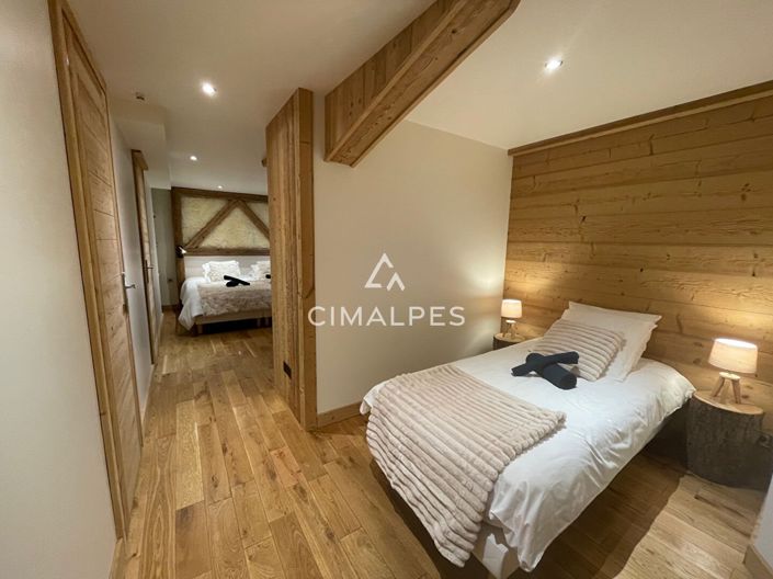 Image No.10-5 Bed Apartment for sale