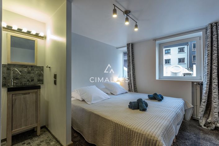 Image No.14-5 Bed Apartment for sale