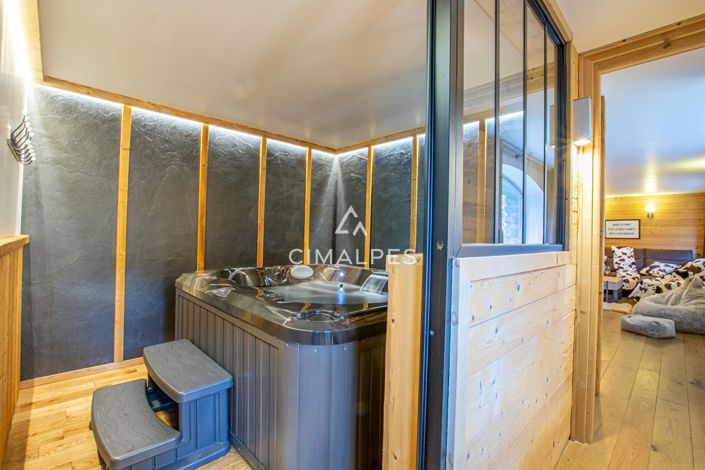 Image No.16-5 Bed Apartment for sale