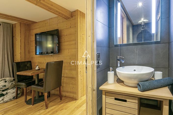 Image No.9-5 Bed Apartment for sale