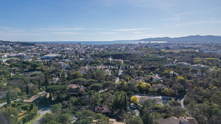 Image No.3-5 Bed House for sale