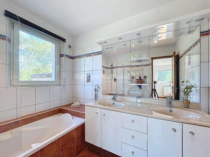 Image No.22-Propriété de 5 chambres à vendre à Orange