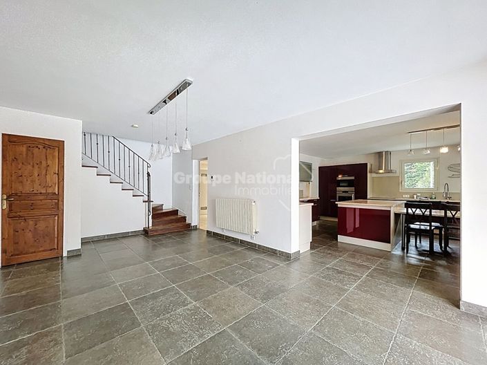 Image No.6-Propriété de 7 chambres à vendre à Orgon