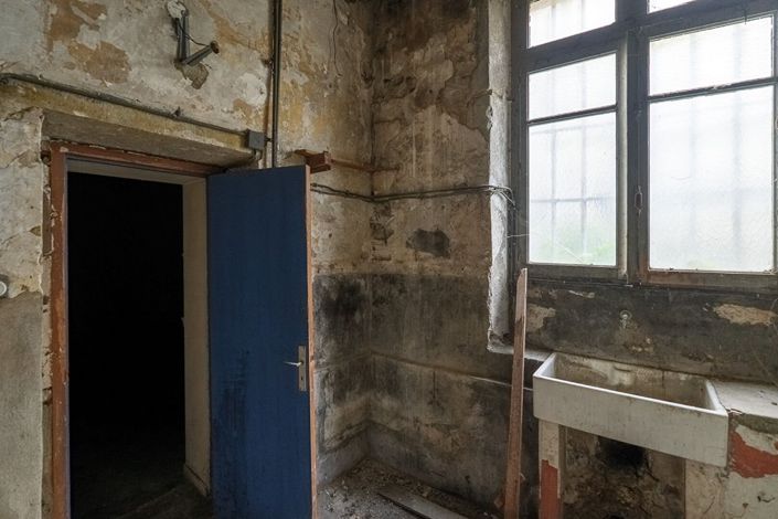 Image No.9-House for sale