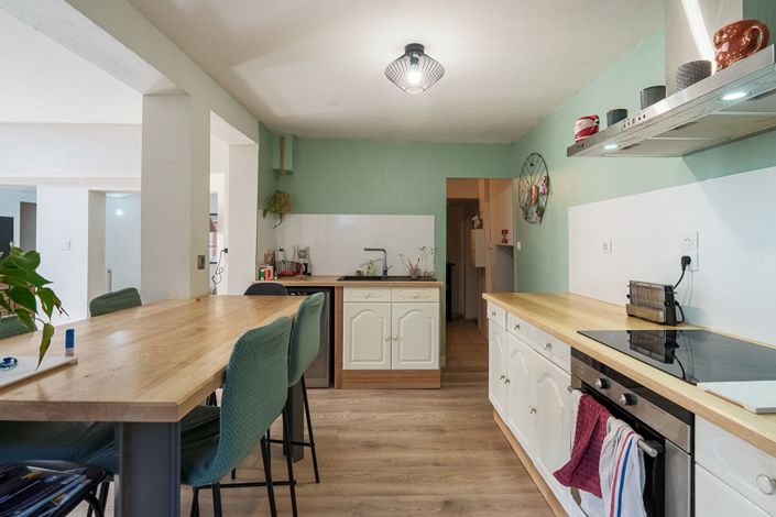 Image No.9-3 Bed House for sale