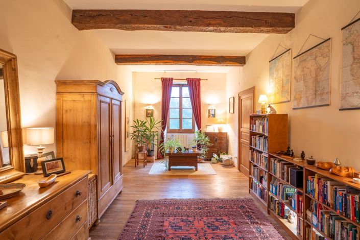 Image No.15-5 Bed House for sale